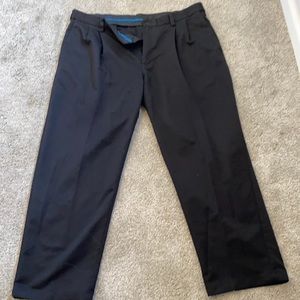 Black haggar dress pants